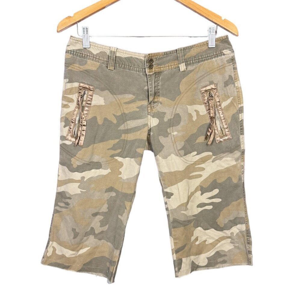 Vintage Y2k Womens Low Rise Camo Shorts, Jorts, Cargo